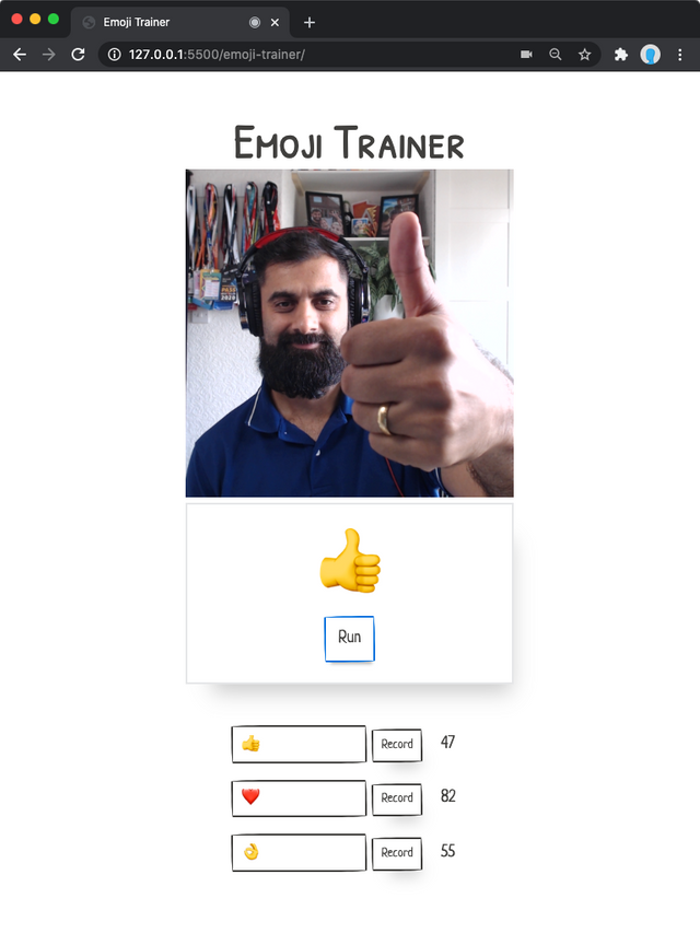 Using the Emoji Trainer with thumbs up